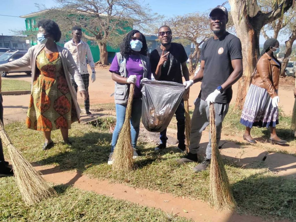 Pakaya Initiative recently participated in a community cleaning exercise organized by the Mzuzu City Council. Volunteers from Pakaya Initiative joined forces with local residents to clean and beautify public spaces in Mzuzu. The event focused on removing litter, planting trees, and promoting environmental awareness, reflecting Pakaya Initiative’s commitment to community service and sustainability.